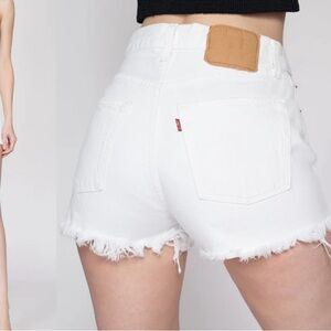 Levi’s high rise white shorts